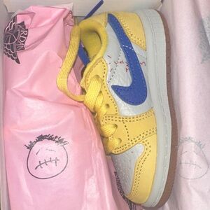 Nike Baby Sneakers Yellow and Blue